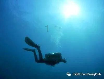 落马副局长爱财如命,竟和组织谈条件想少交点钱!