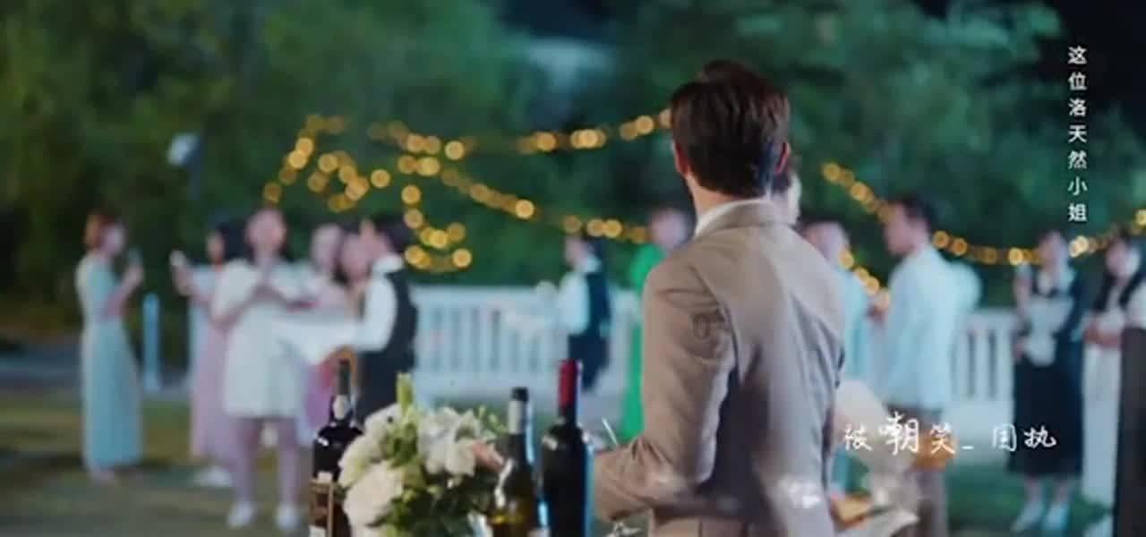 可爱奥莉甜美夏装