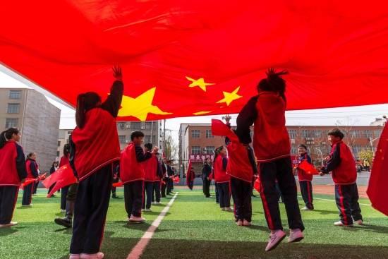 我楼下一个男人经常见我娃怎么办?-互动社区 | 红迪网平台