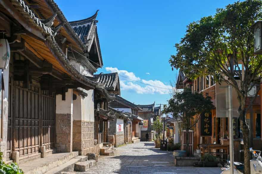 大山羔羊逃生